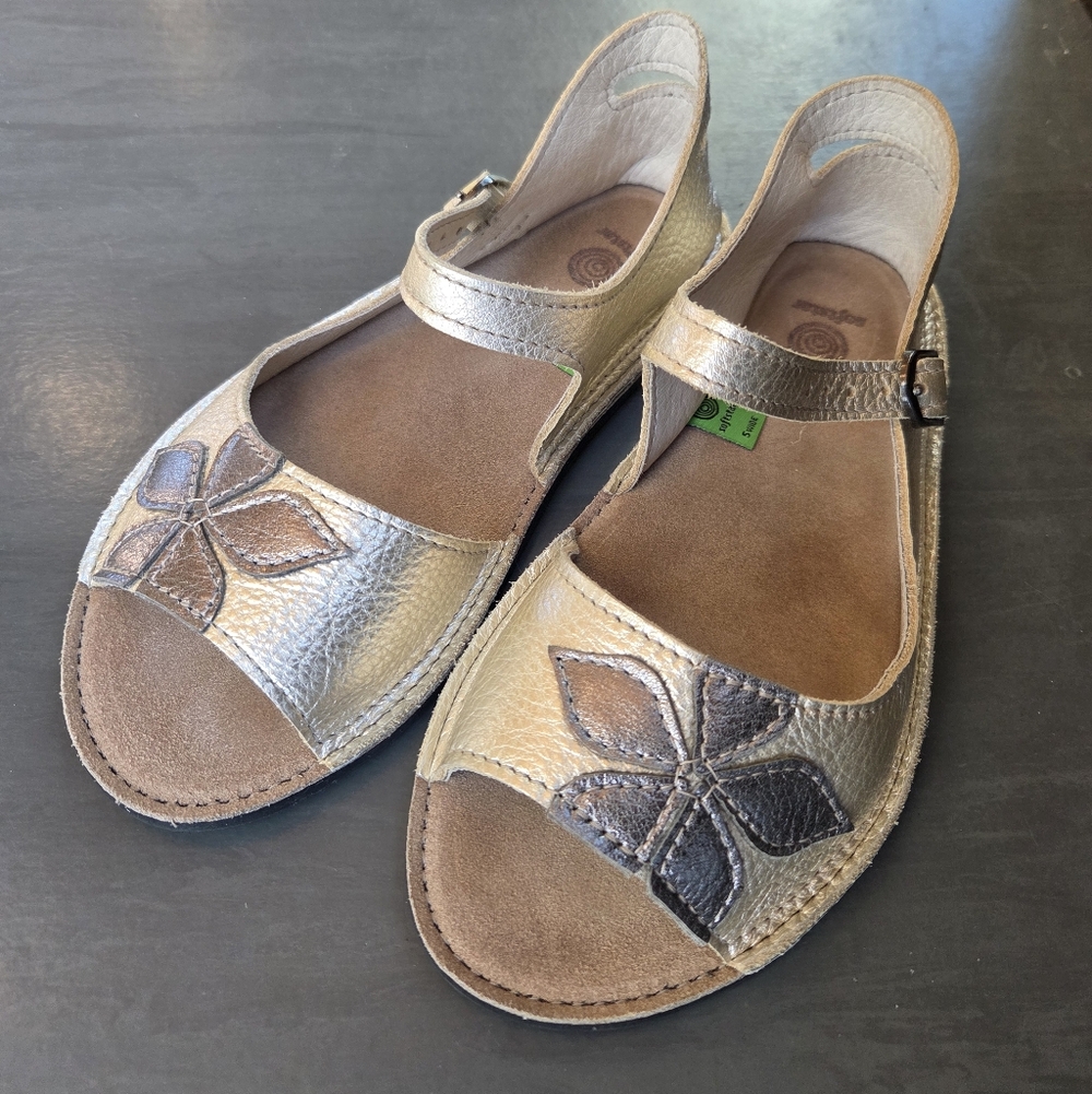 Softstar Women Metallic Solstice Barefoot Minimalist Leather Sandals 6.5 7